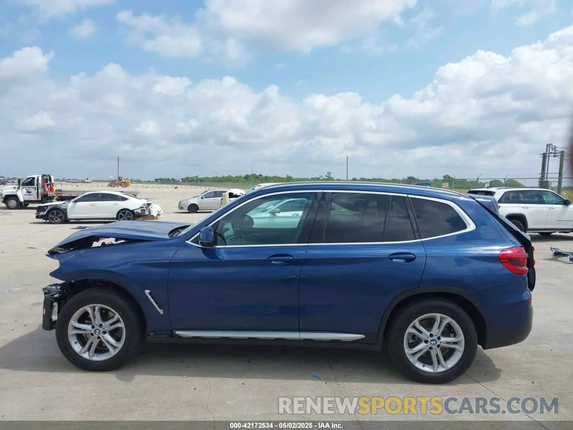 14 Photograph of a damaged car 5UXTY5C02M9G01198 BMW X3 2021