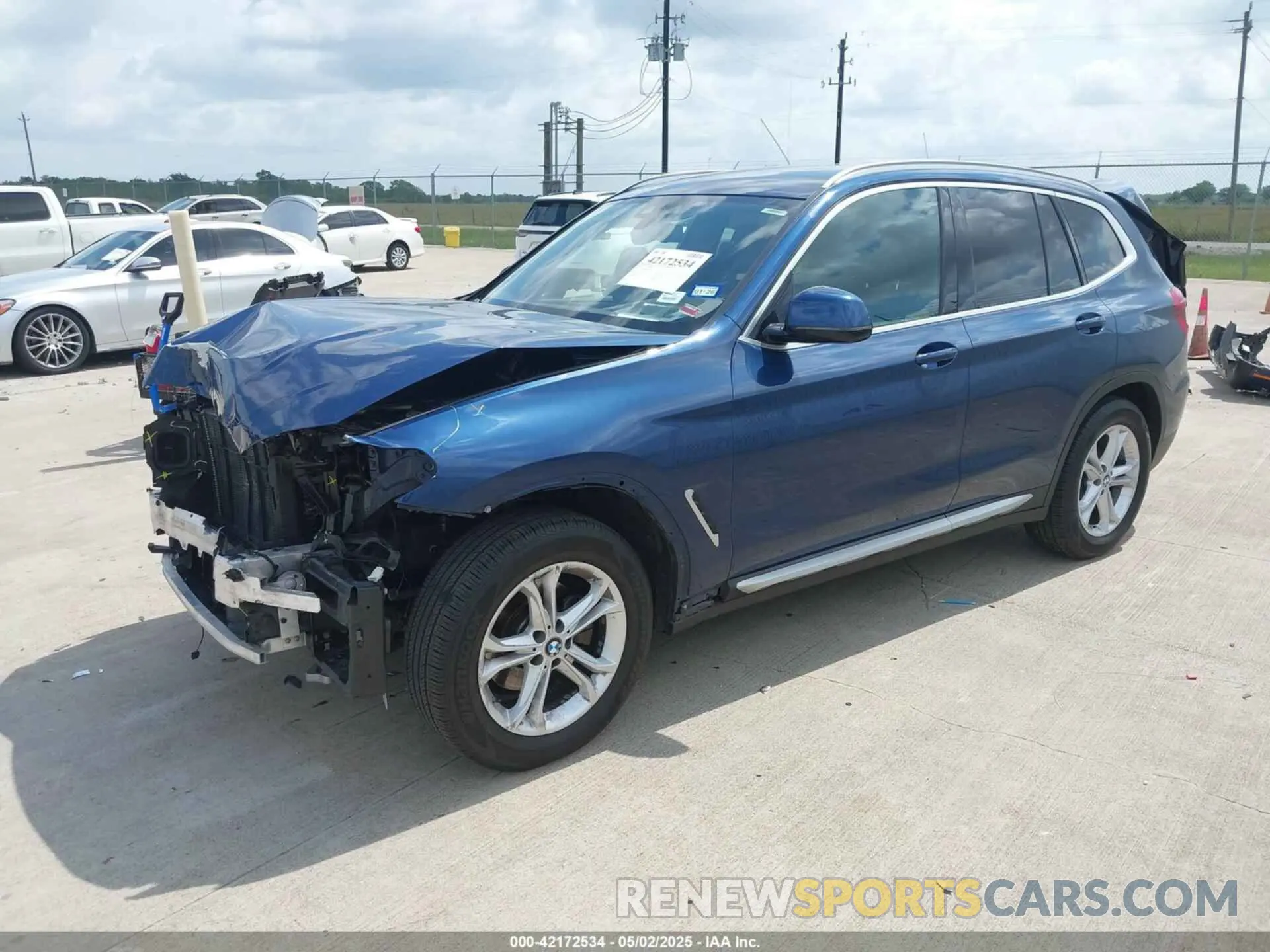 2 Photograph of a damaged car 5UXTY5C02M9G01198 BMW X3 2021