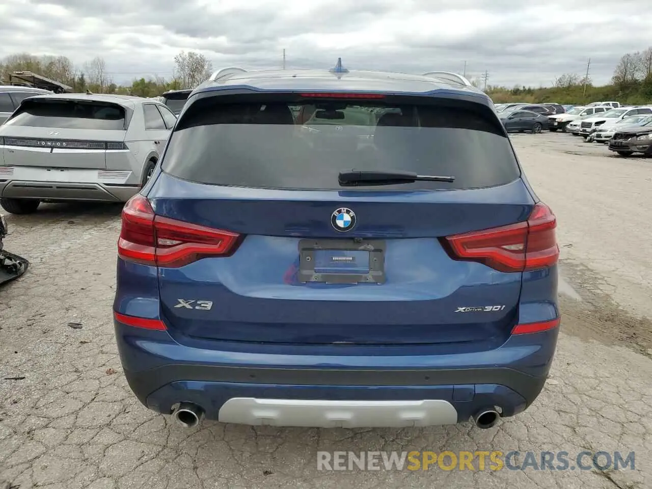 6 Photograph of a damaged car 5UXTY5C02M9G22830 BMW X3 2021