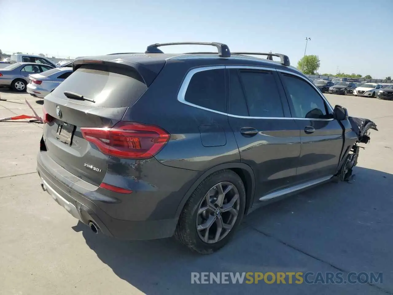 3 Photograph of a damaged car 5UXTY5C02M9H10261 BMW X3 2021