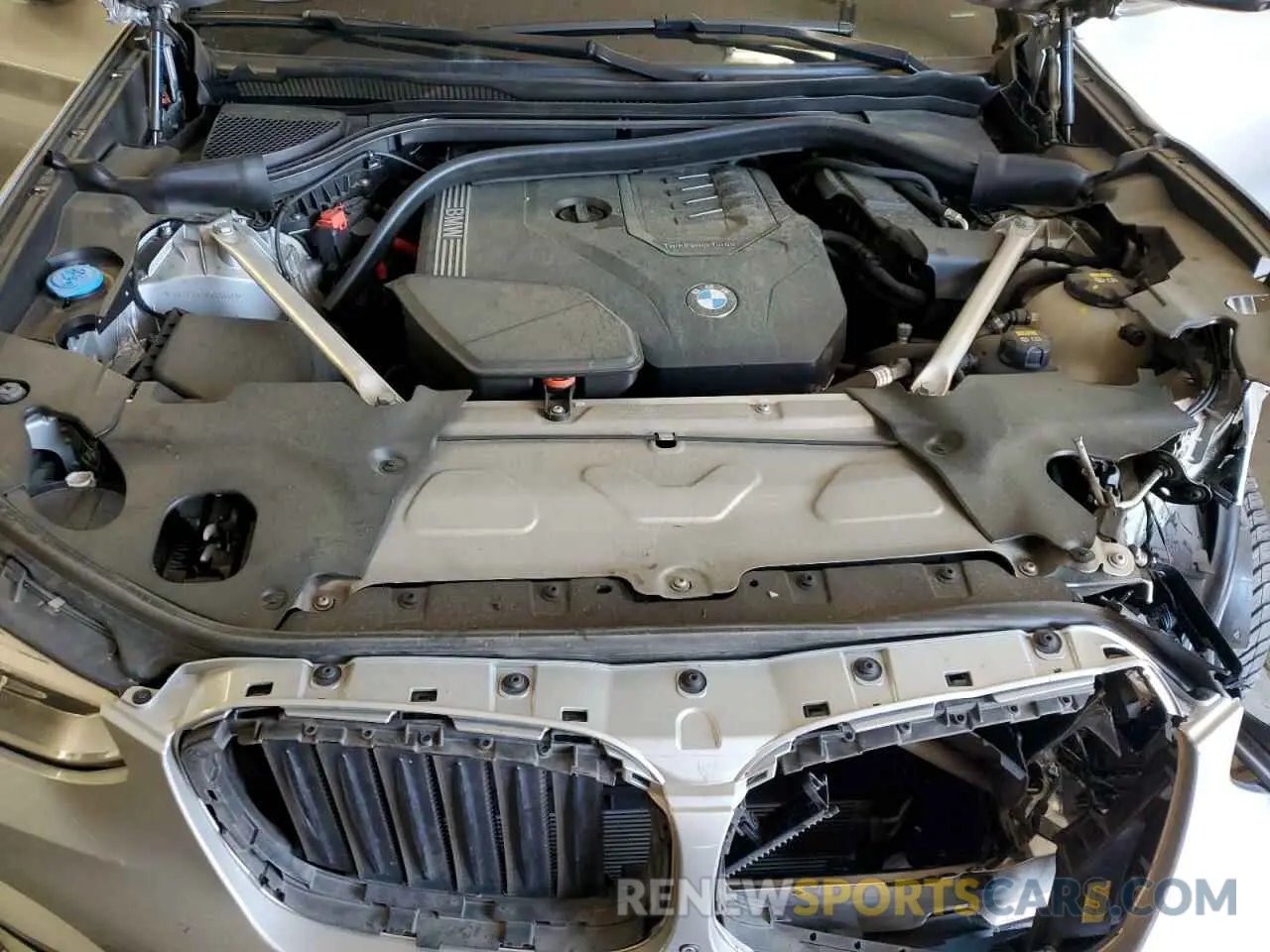 12 Photograph of a damaged car 5UXTY5C03M9D85068 BMW X3 2021
