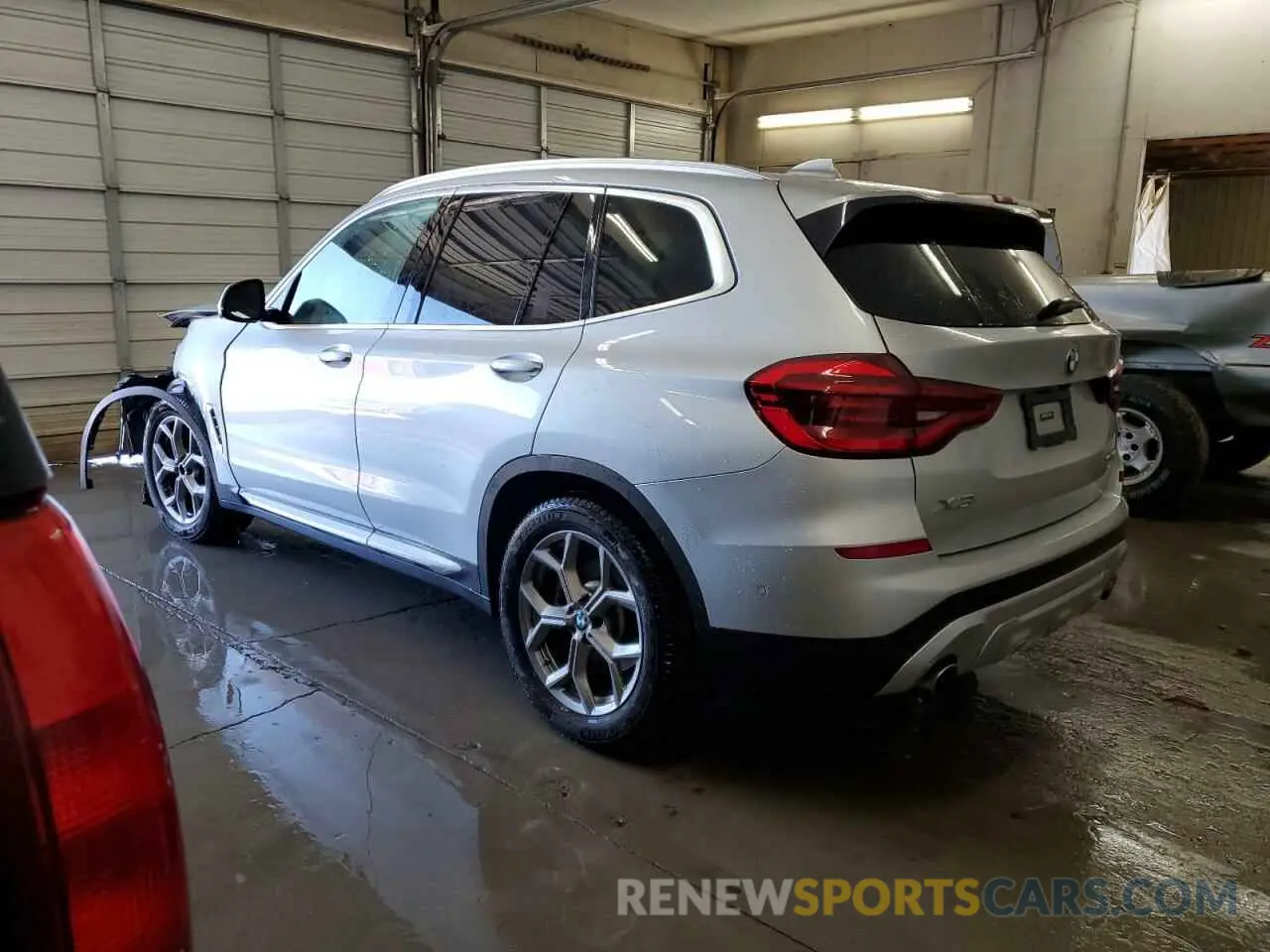 2 Photograph of a damaged car 5UXTY5C03M9D85068 BMW X3 2021