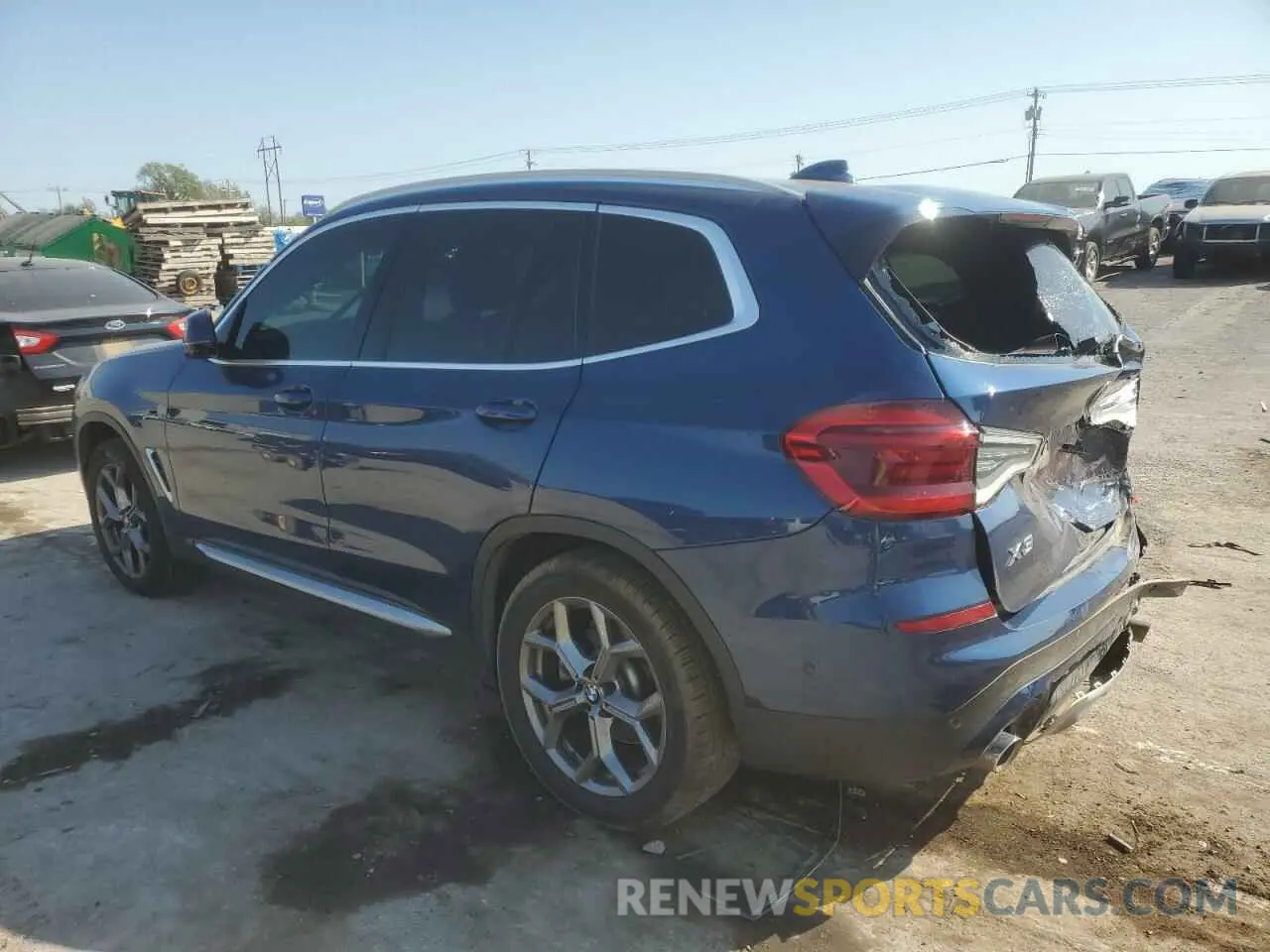 2 Photograph of a damaged car 5UXTY5C03M9E68676 BMW X3 2021