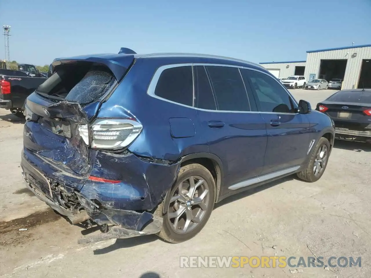3 Photograph of a damaged car 5UXTY5C03M9E68676 BMW X3 2021