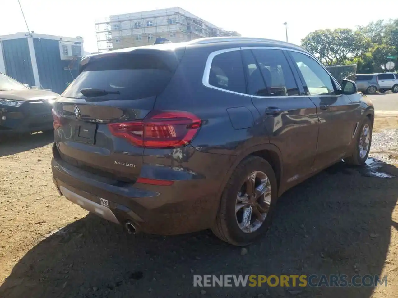 4 Photograph of a damaged car 5UXTY5C03M9H76091 BMW X3 2021