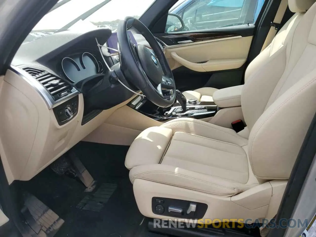 7 Photograph of a damaged car 5UXTY5C04M9F88079 BMW X3 2021