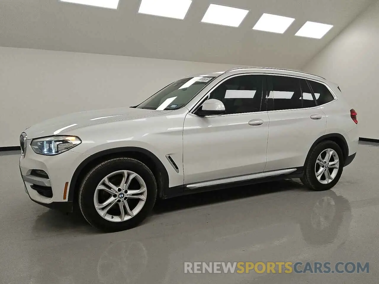 1 Photograph of a damaged car 5UXTY5C04M9G04295 BMW X3 2021