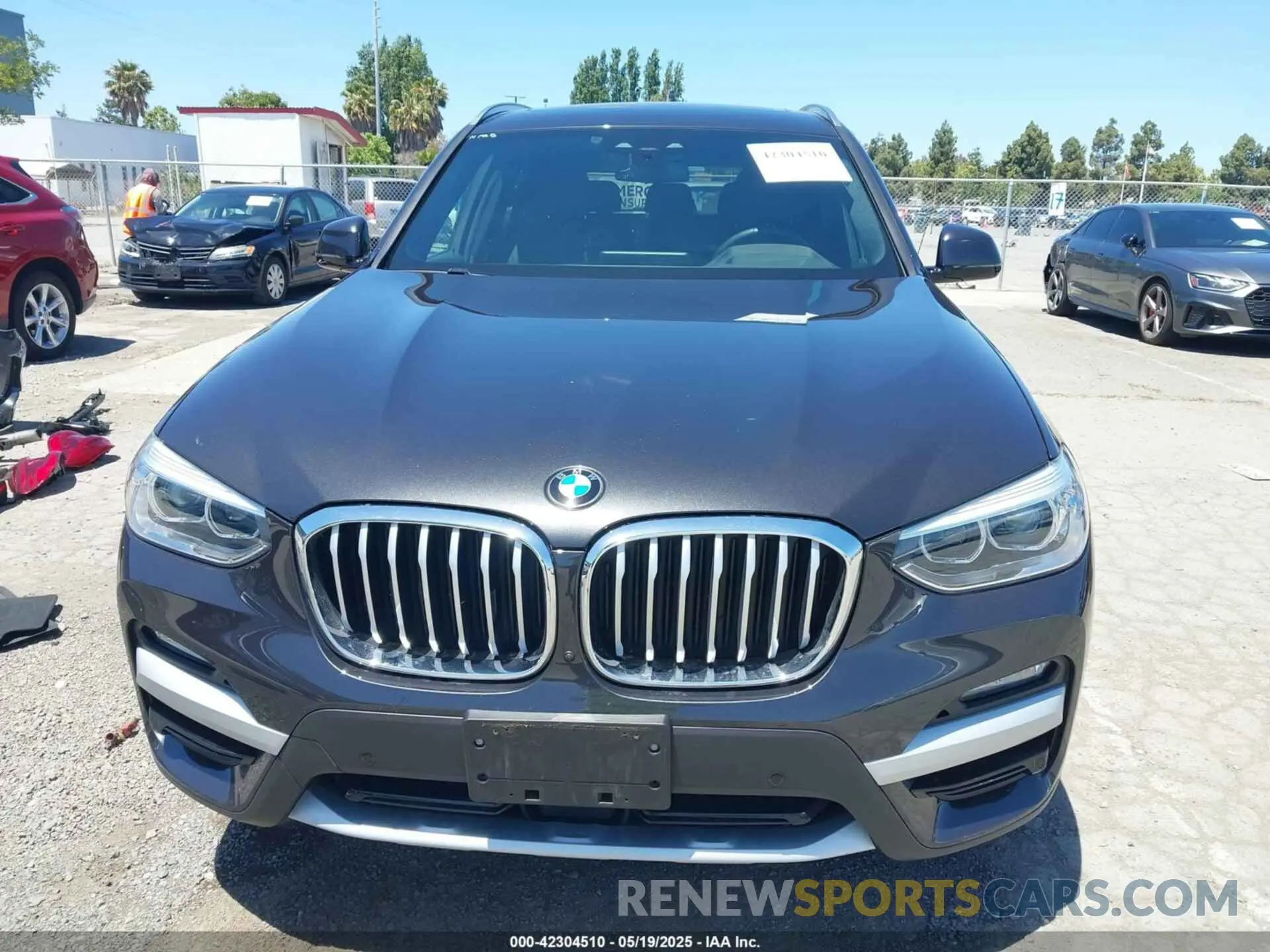 13 Photograph of a damaged car 5UXTY5C04M9G83791 BMW X3 2021