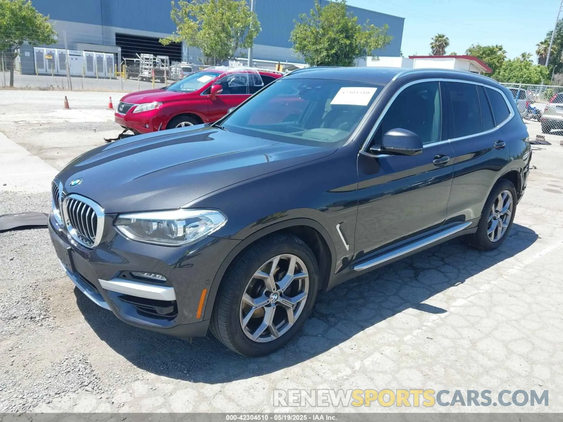 2 Photograph of a damaged car 5UXTY5C04M9G83791 BMW X3 2021