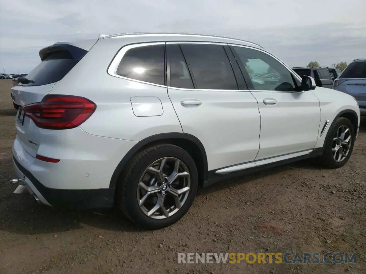 3 Photograph of a damaged car 5UXTY5C04M9H00881 BMW X3 2021