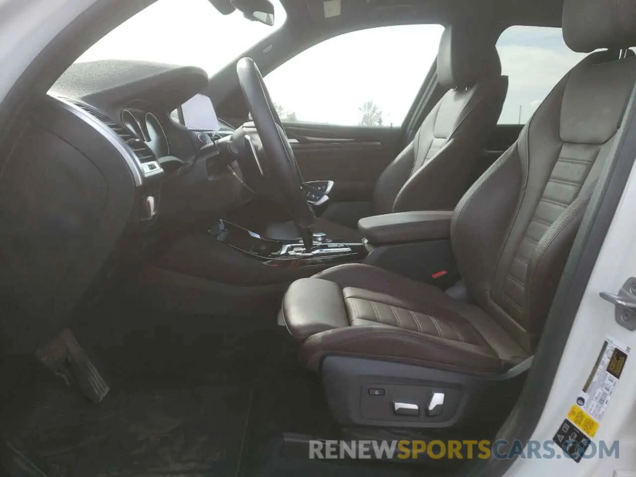 7 Photograph of a damaged car 5UXTY5C04M9H00881 BMW X3 2021