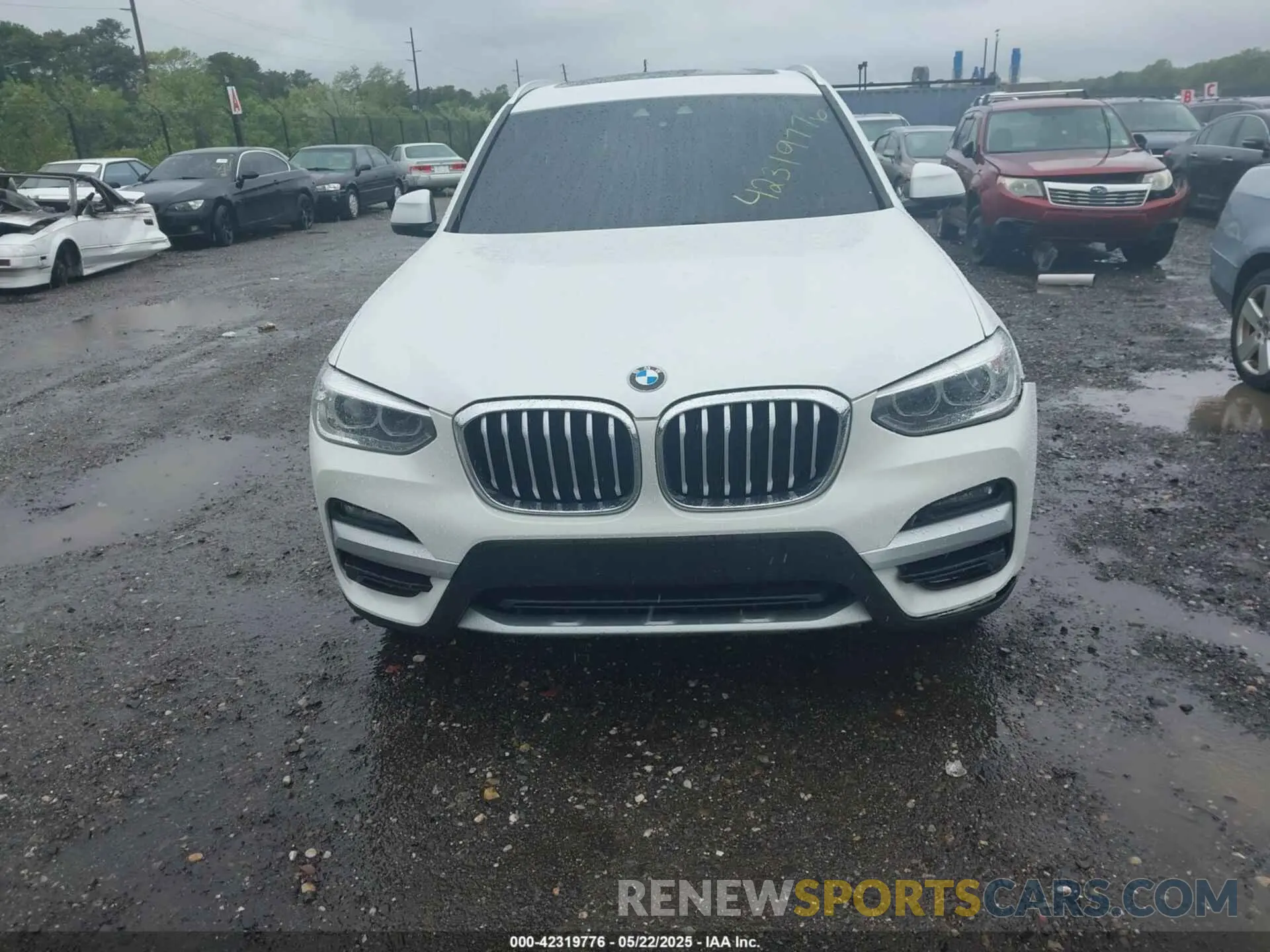 12 Photograph of a damaged car 5UXTY5C04M9H23108 BMW X3 2021