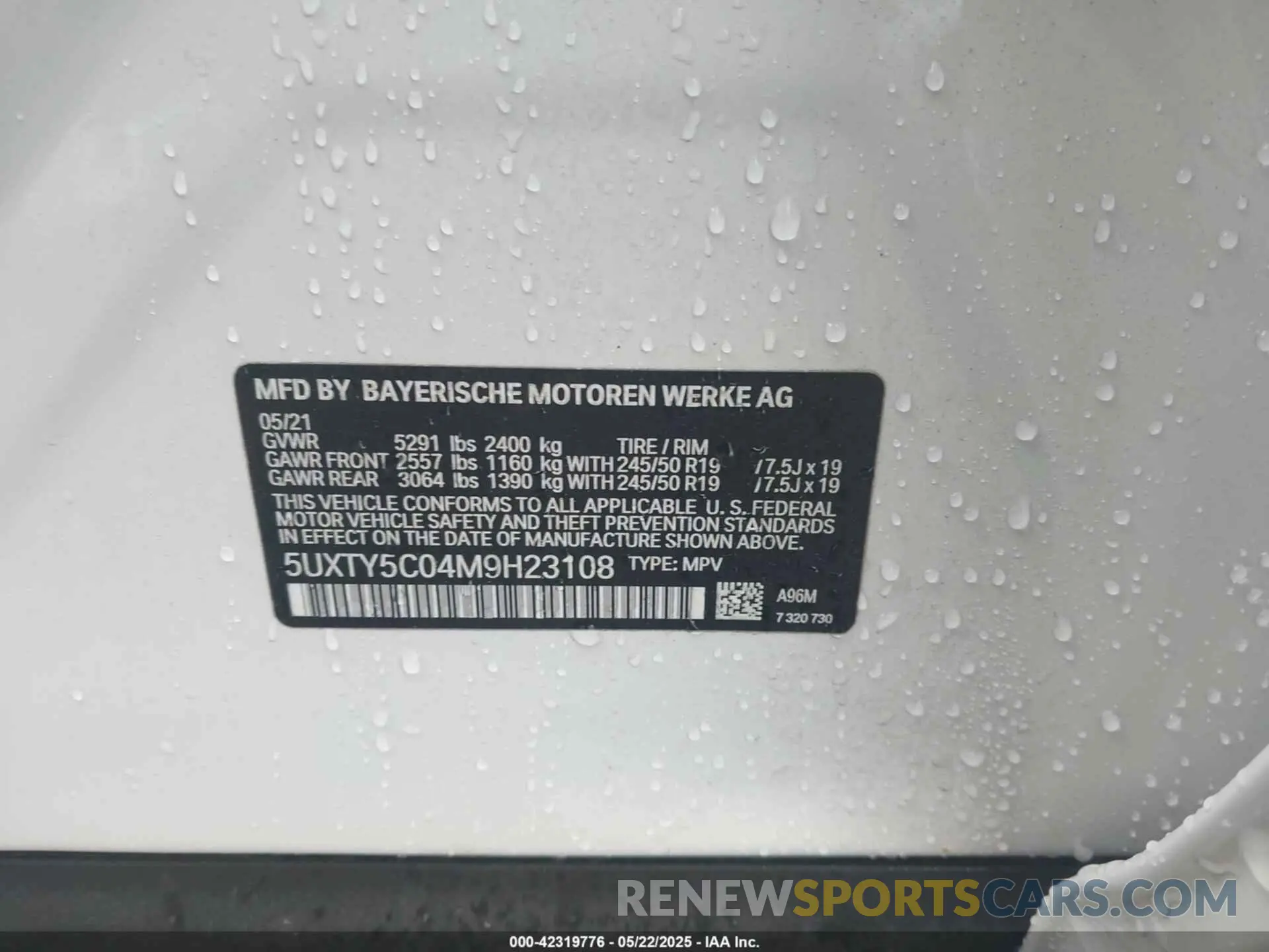 9 Photograph of a damaged car 5UXTY5C04M9H23108 BMW X3 2021