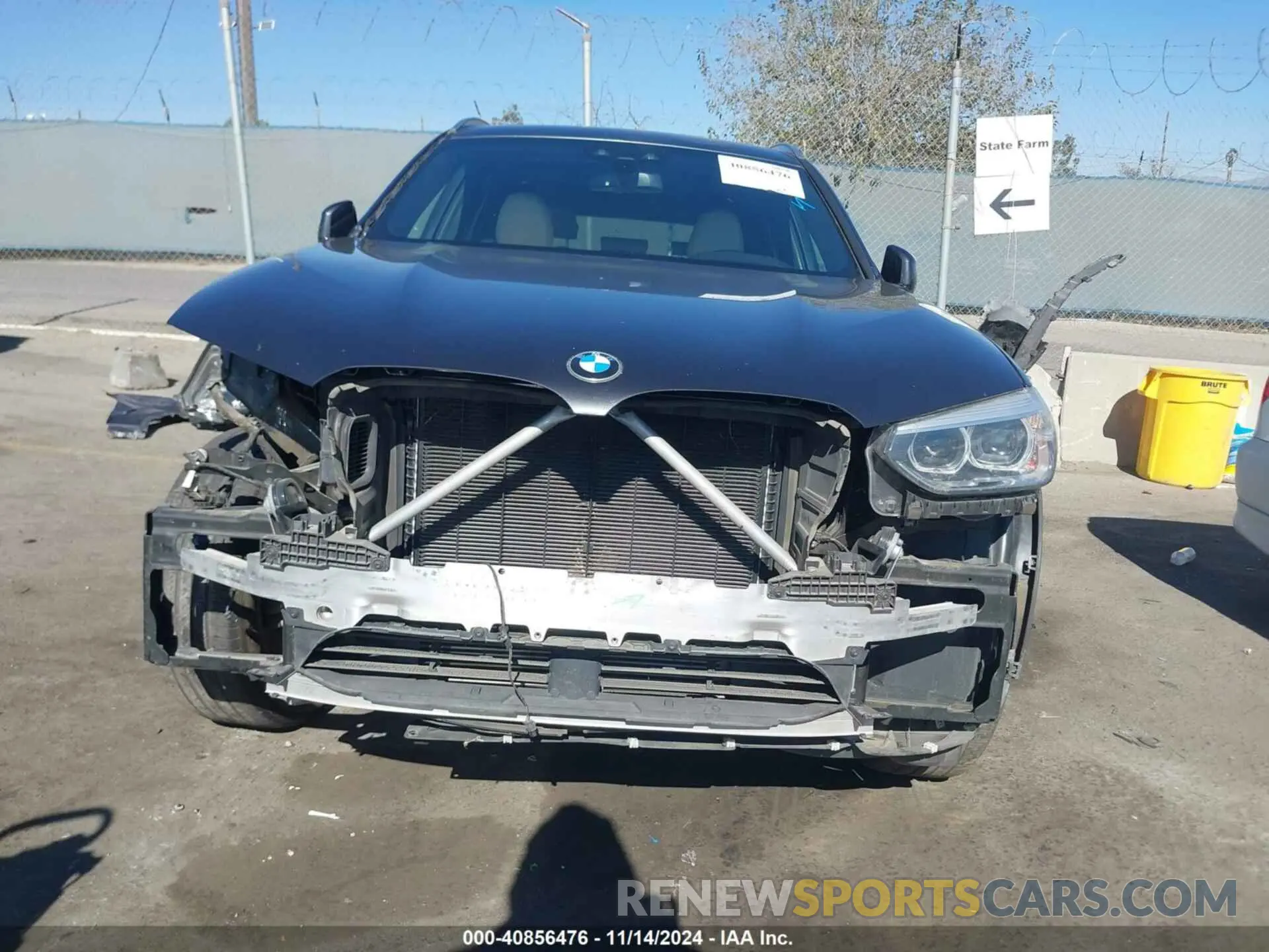 6 Photograph of a damaged car 5UXTY5C05M9846123 BMW X3 2021