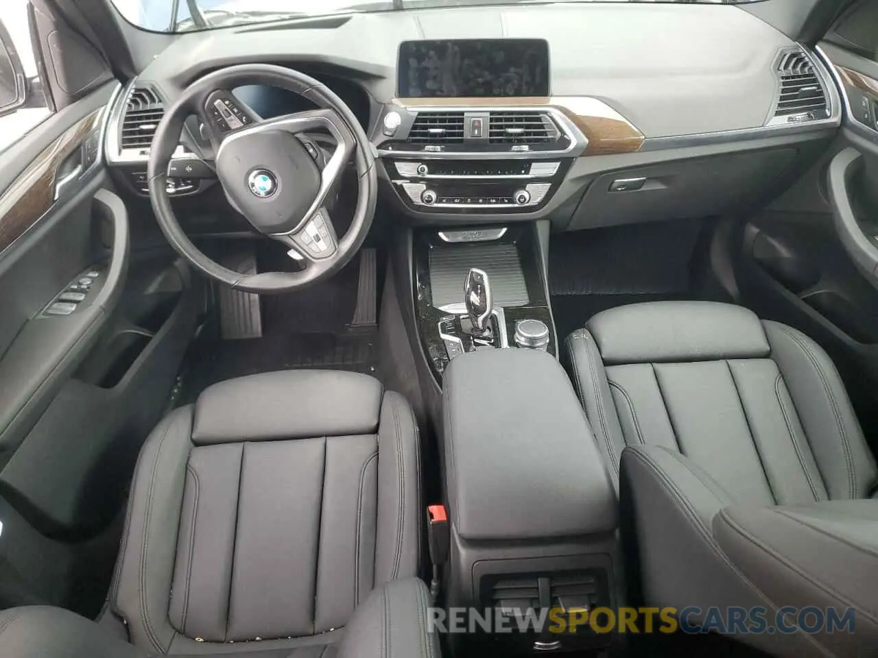 8 Photograph of a damaged car 5UXTY5C05M9F43328 BMW X3 2021