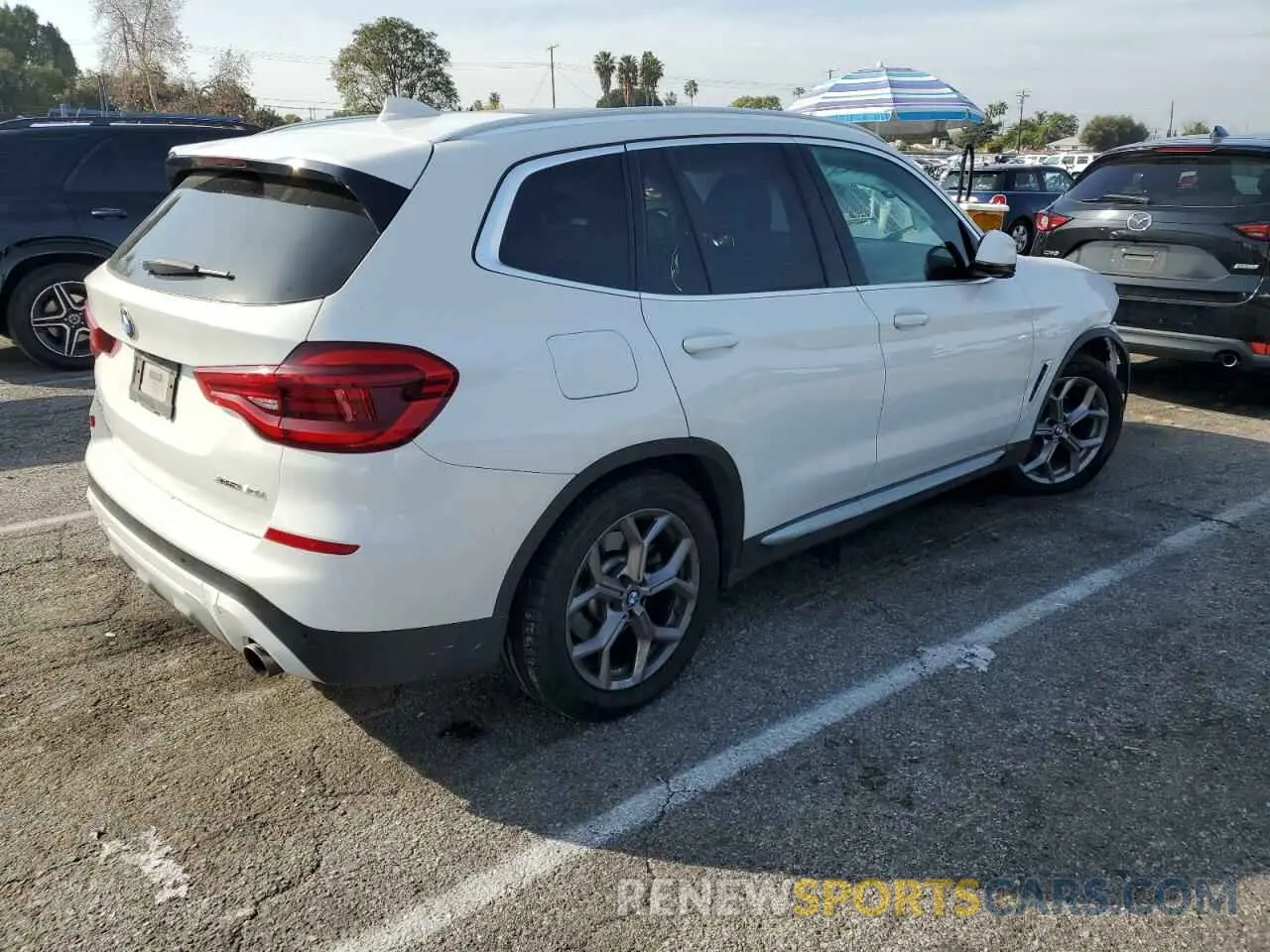3 Photograph of a damaged car 5UXTY5C05M9F57732 BMW X3 2021