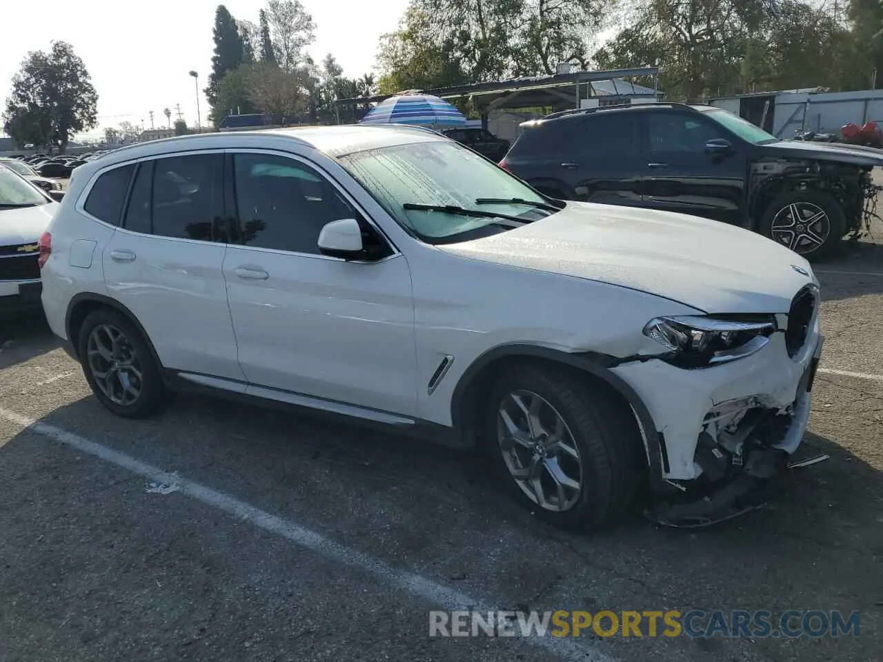 4 Photograph of a damaged car 5UXTY5C05M9F57732 BMW X3 2021