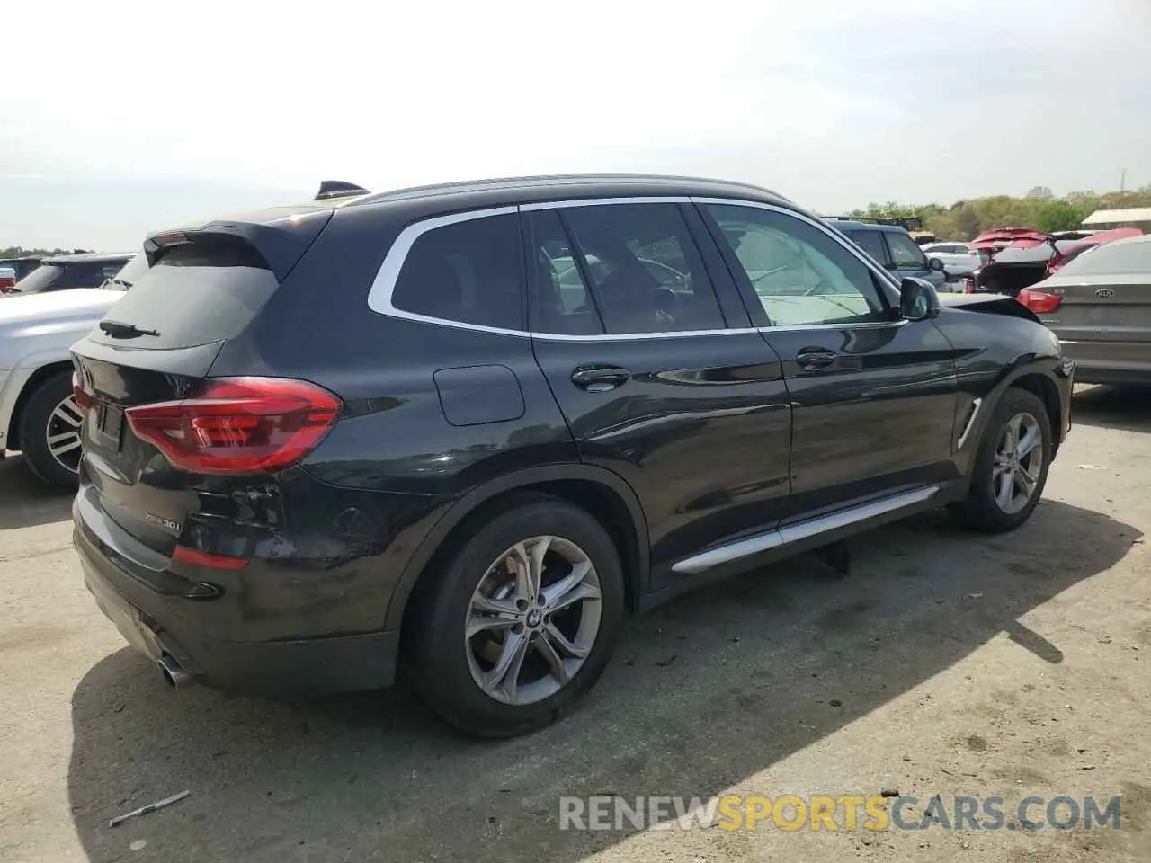 3 Photograph of a damaged car 5UXTY5C05M9H25319 BMW X3 2021