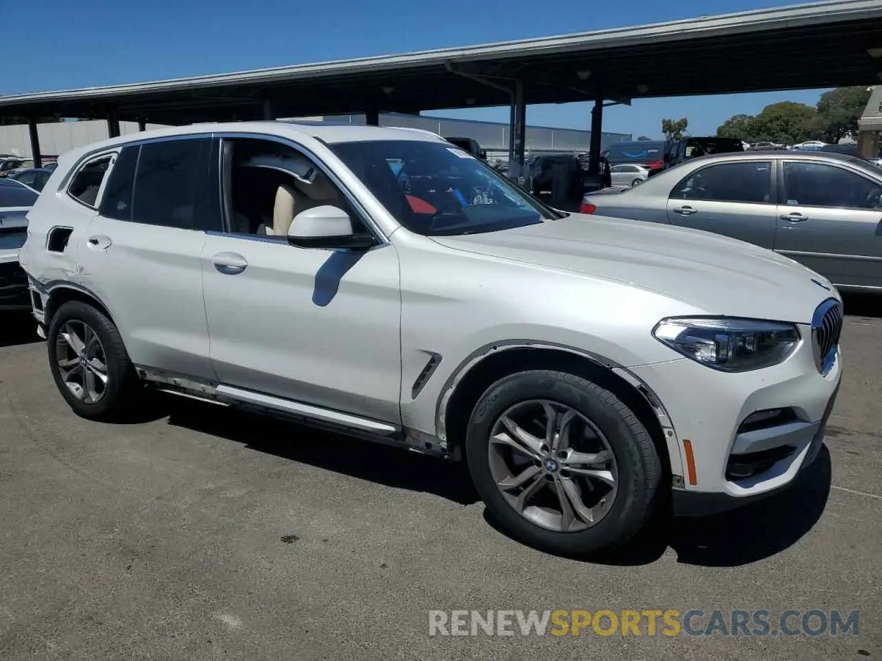 4 Photograph of a damaged car 5UXTY5C05M9H84614 BMW X3 2021