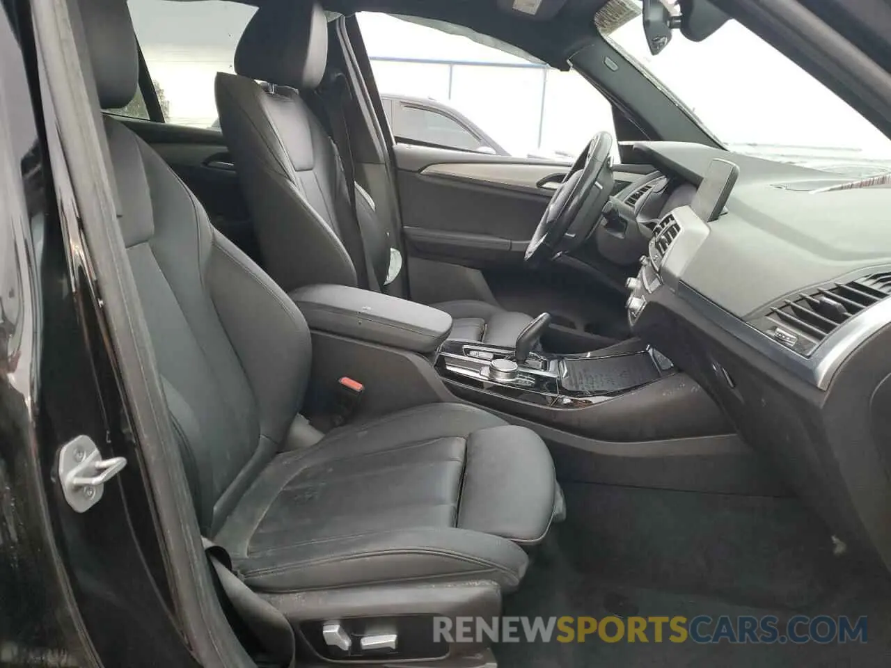 7 Photograph of a damaged car 5UXTY5C05M9H89666 BMW X3 2021
