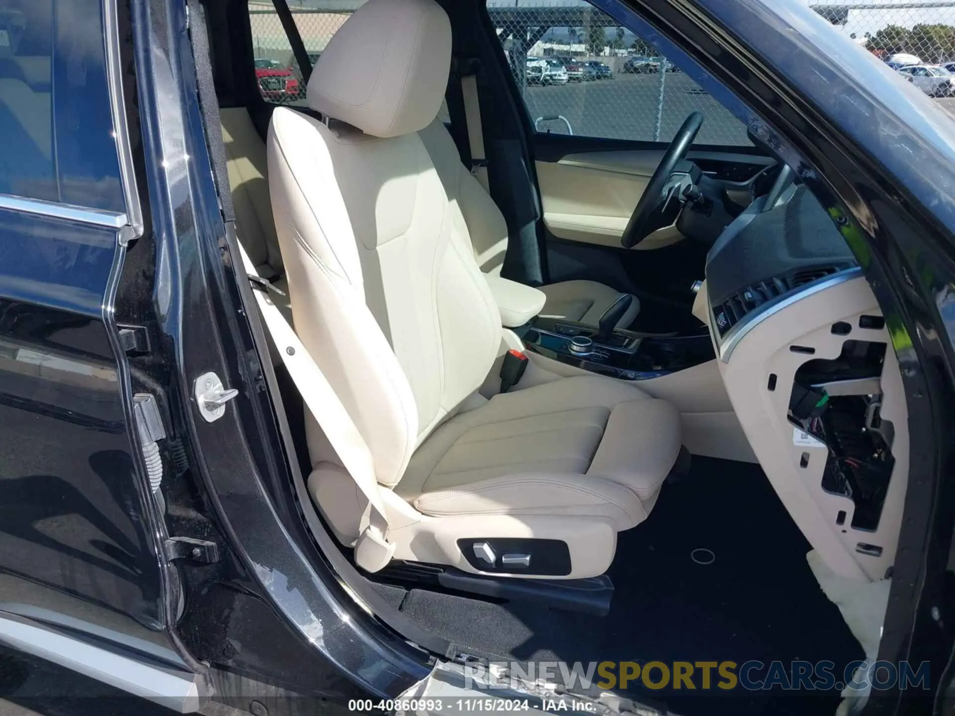 5 Photograph of a damaged car 5UXTY5C05M9H95290 BMW X3 2021