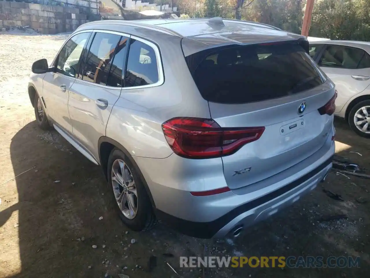 3 Photograph of a damaged car 5UXTY5C05M9H96715 BMW X3 2021