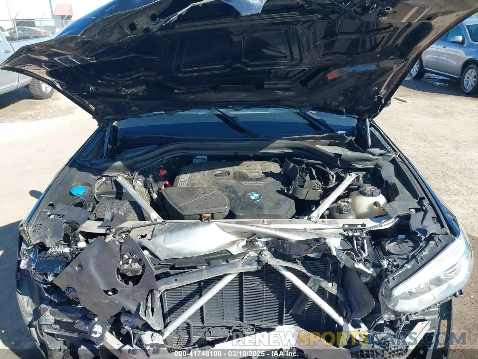 10 Photograph of a damaged car 5UXTY5C06M9E77419 BMW X3 2021