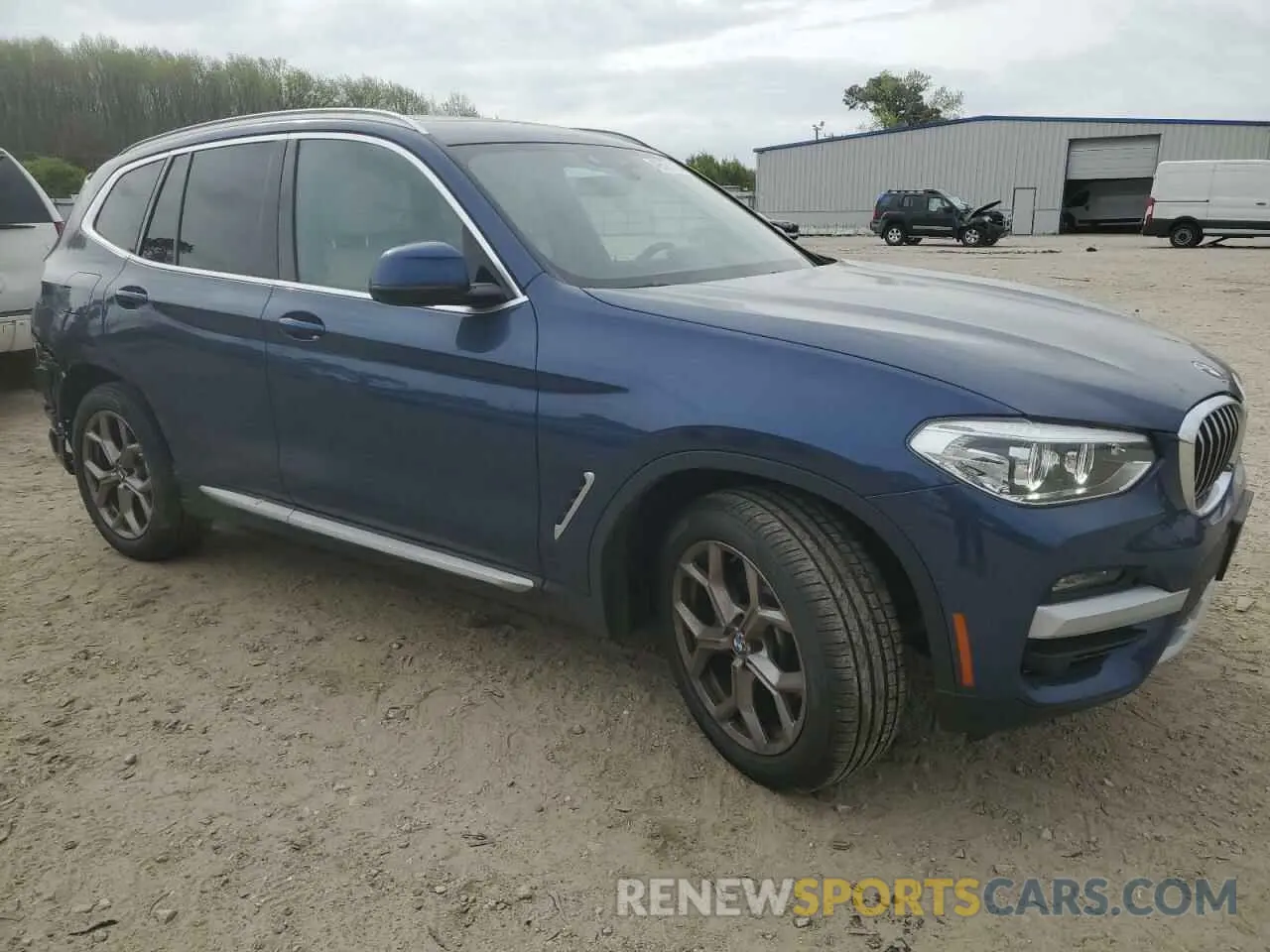 4 Photograph of a damaged car 5UXTY5C06M9F30958 BMW X3 2021
