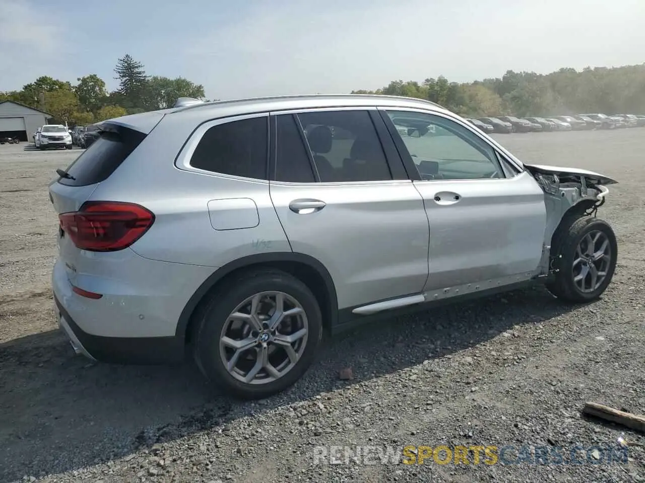 3 Photograph of a damaged car 5UXTY5C06M9F36923 BMW X3 2021