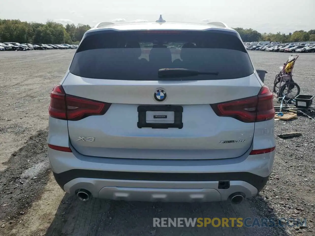 6 Photograph of a damaged car 5UXTY5C06M9F36923 BMW X3 2021