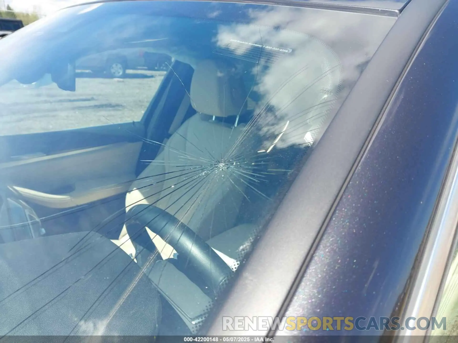 17 Photograph of a damaged car 5UXTY5C06M9F36940 BMW X3 2021