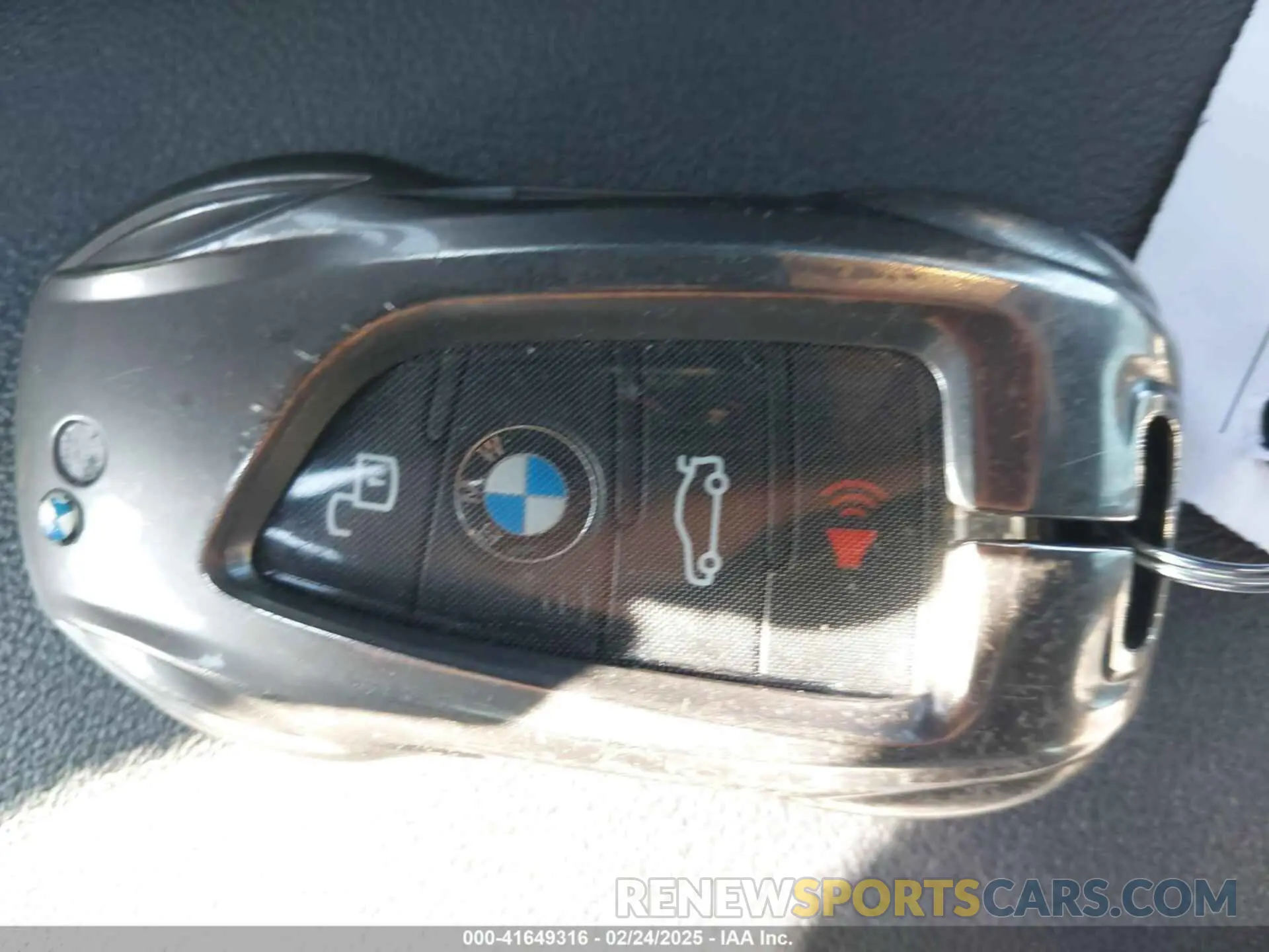 11 Photograph of a damaged car 5UXTY5C06M9H71094 BMW X3 2021