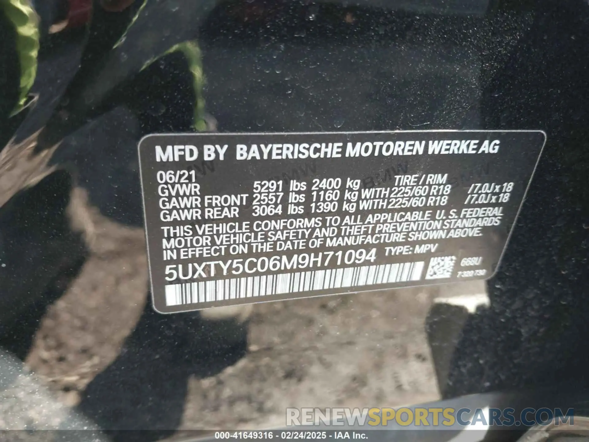 9 Photograph of a damaged car 5UXTY5C06M9H71094 BMW X3 2021