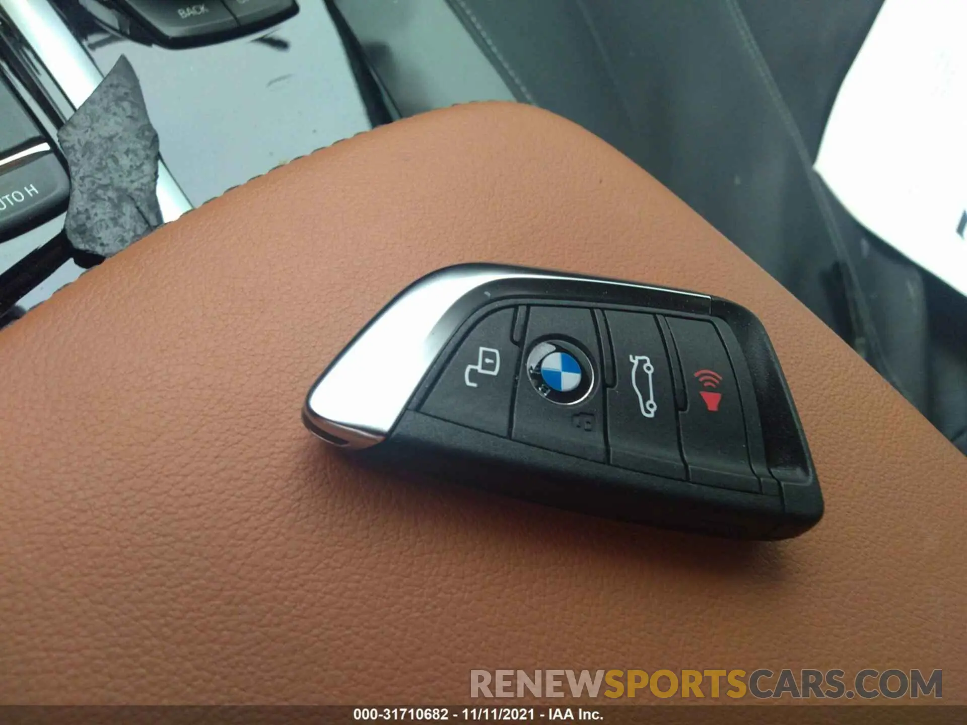 11 Photograph of a damaged car 5UXTY5C07M9E42162 BMW X3 2021