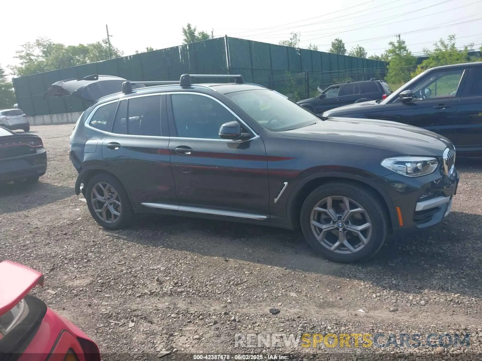 13 Photograph of a damaged car 5UXTY5C07M9E96142 BMW X3 2021
