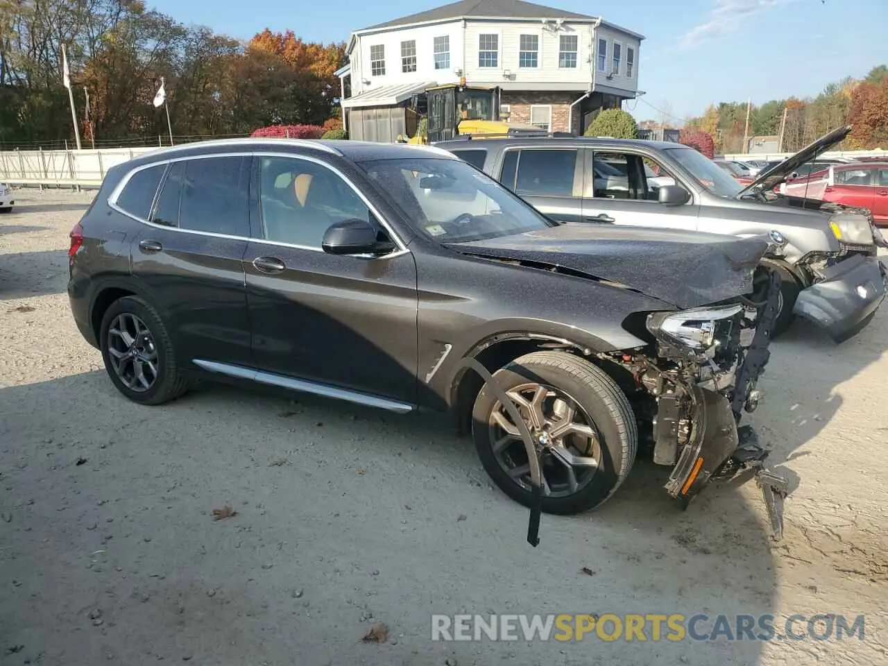 4 Photograph of a damaged car 5UXTY5C07M9E96593 BMW X3 2021