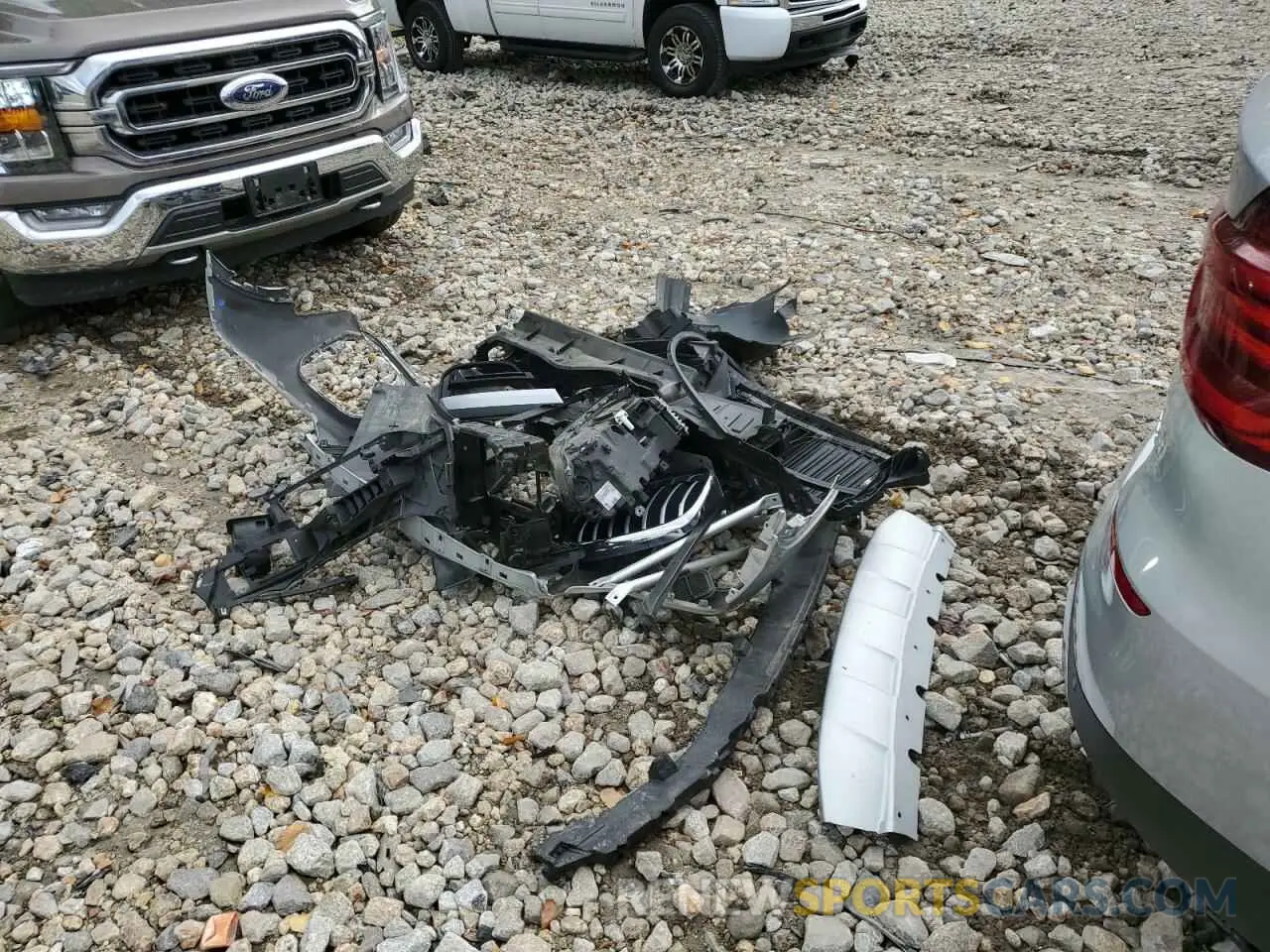 13 Photograph of a damaged car 5UXTY5C07M9F21282 BMW X3 2021