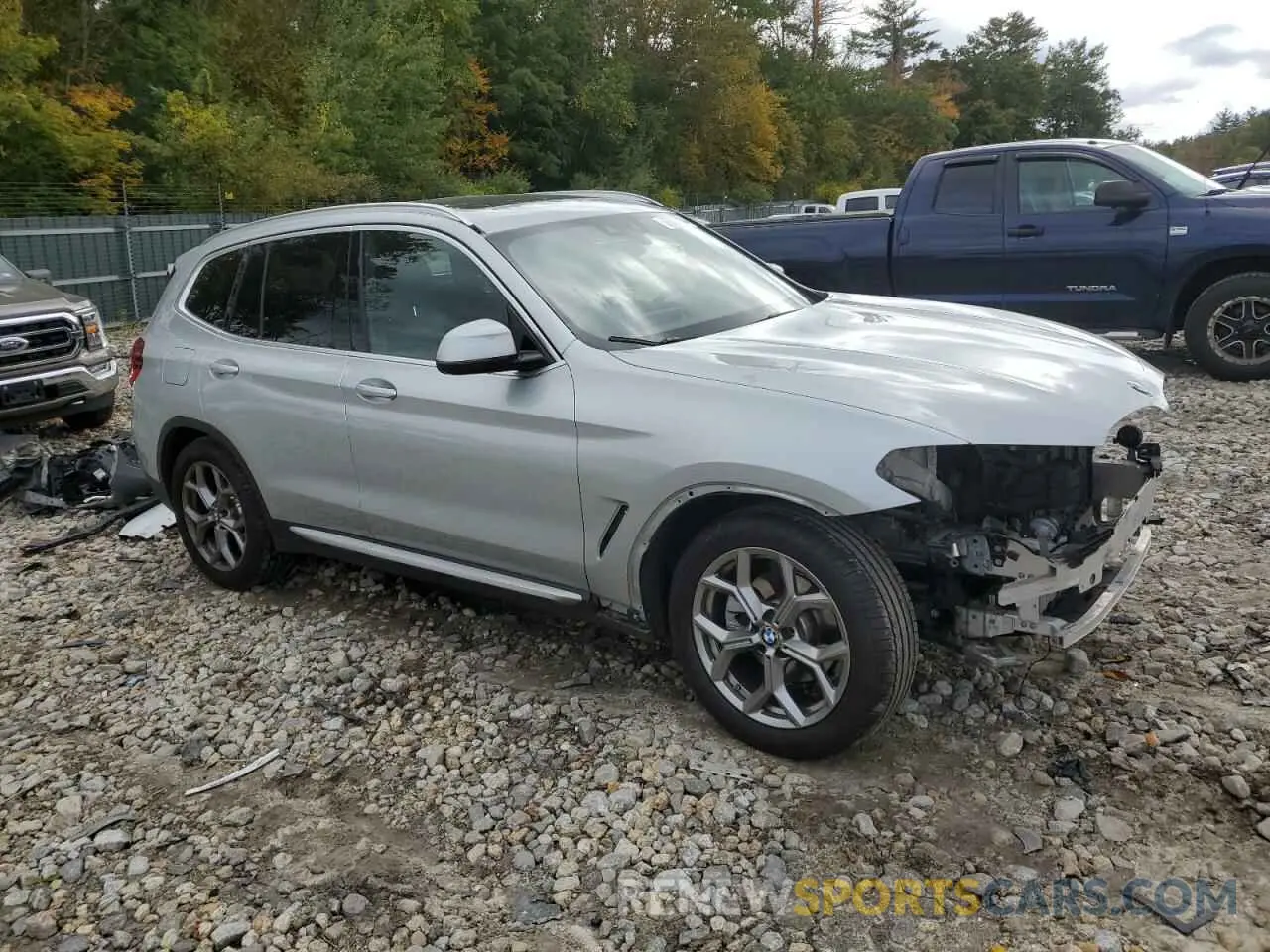 4 Photograph of a damaged car 5UXTY5C07M9F21282 BMW X3 2021