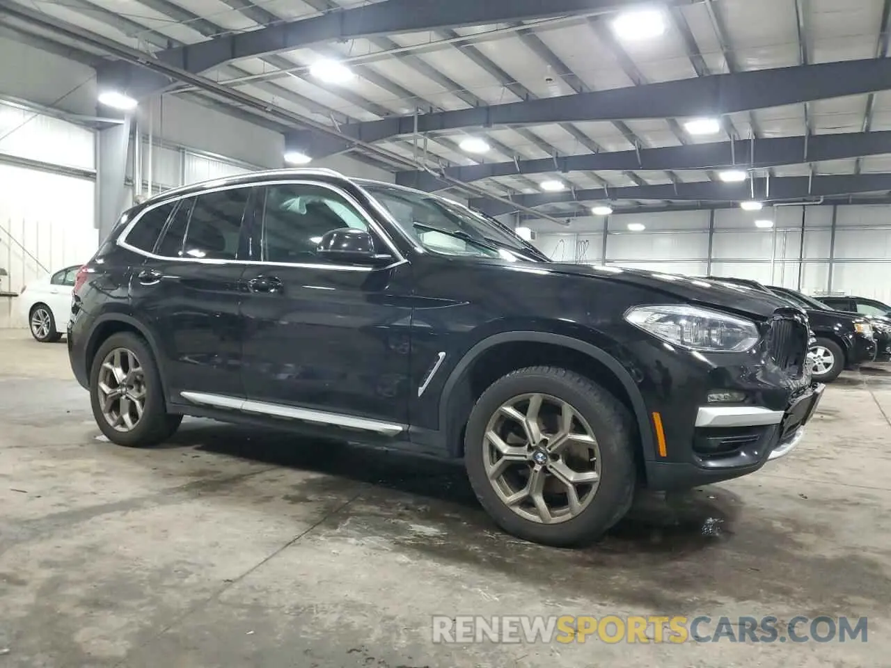 4 Photograph of a damaged car 5UXTY5C07M9G22659 BMW X3 2021