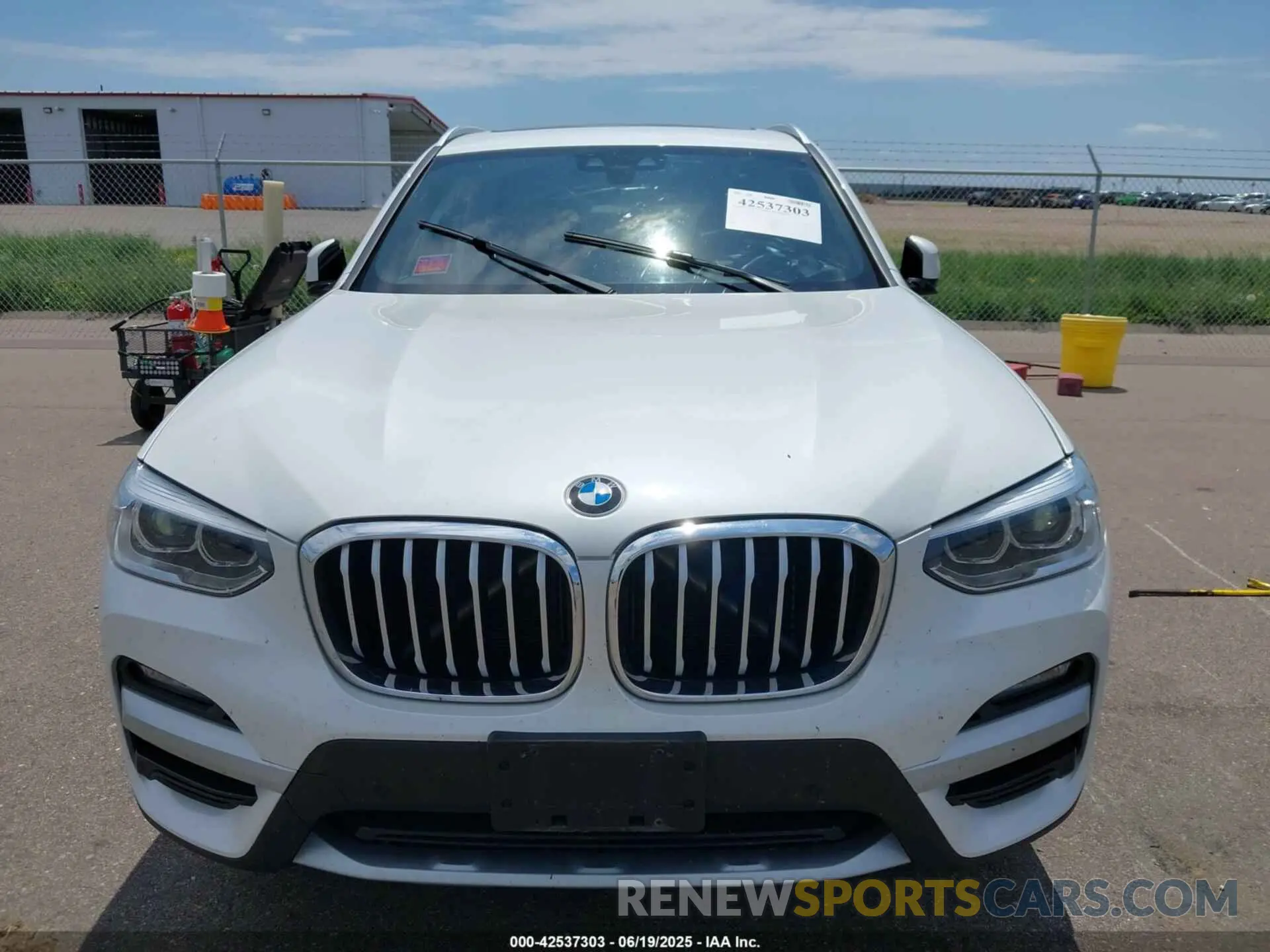 12 Photograph of a damaged car 5UXTY5C07M9H73162 BMW X3 2021