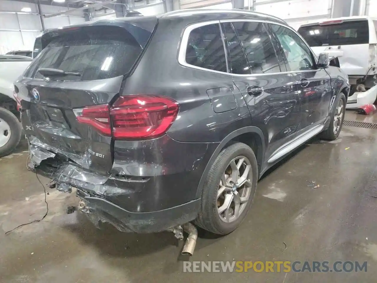 4 Photograph of a damaged car 5UXTY5C08M9E74523 BMW X3 2021