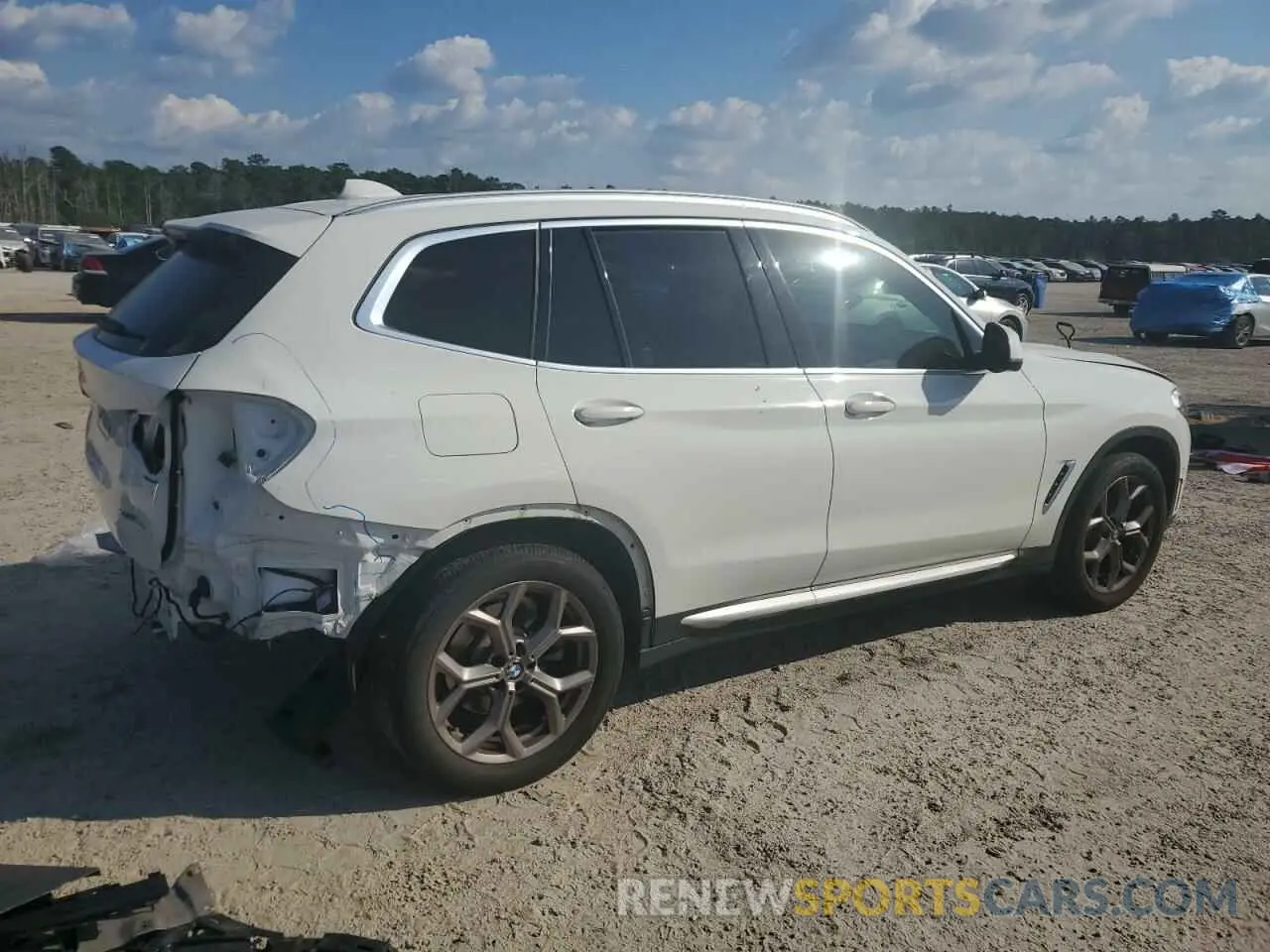 3 Photograph of a damaged car 5UXTY5C08M9F04541 BMW X3 2021