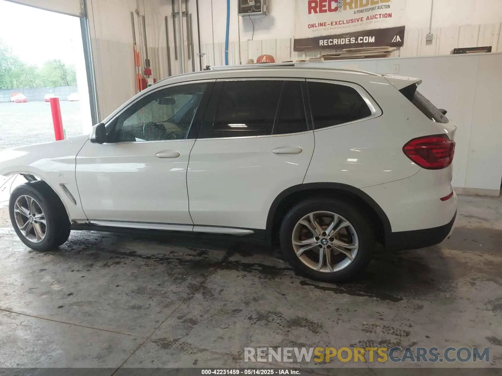 14 Photograph of a damaged car 5UXTY5C08M9H59027 BMW X3 2021