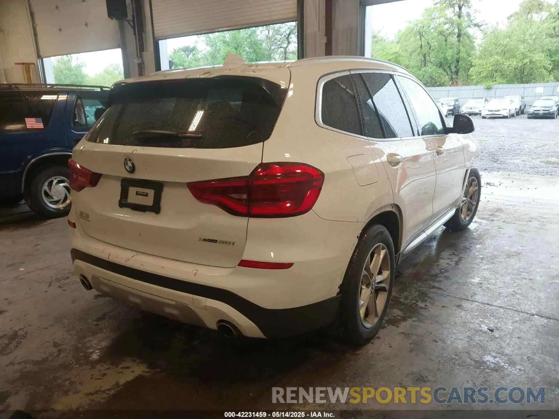 4 Photograph of a damaged car 5UXTY5C08M9H59027 BMW X3 2021