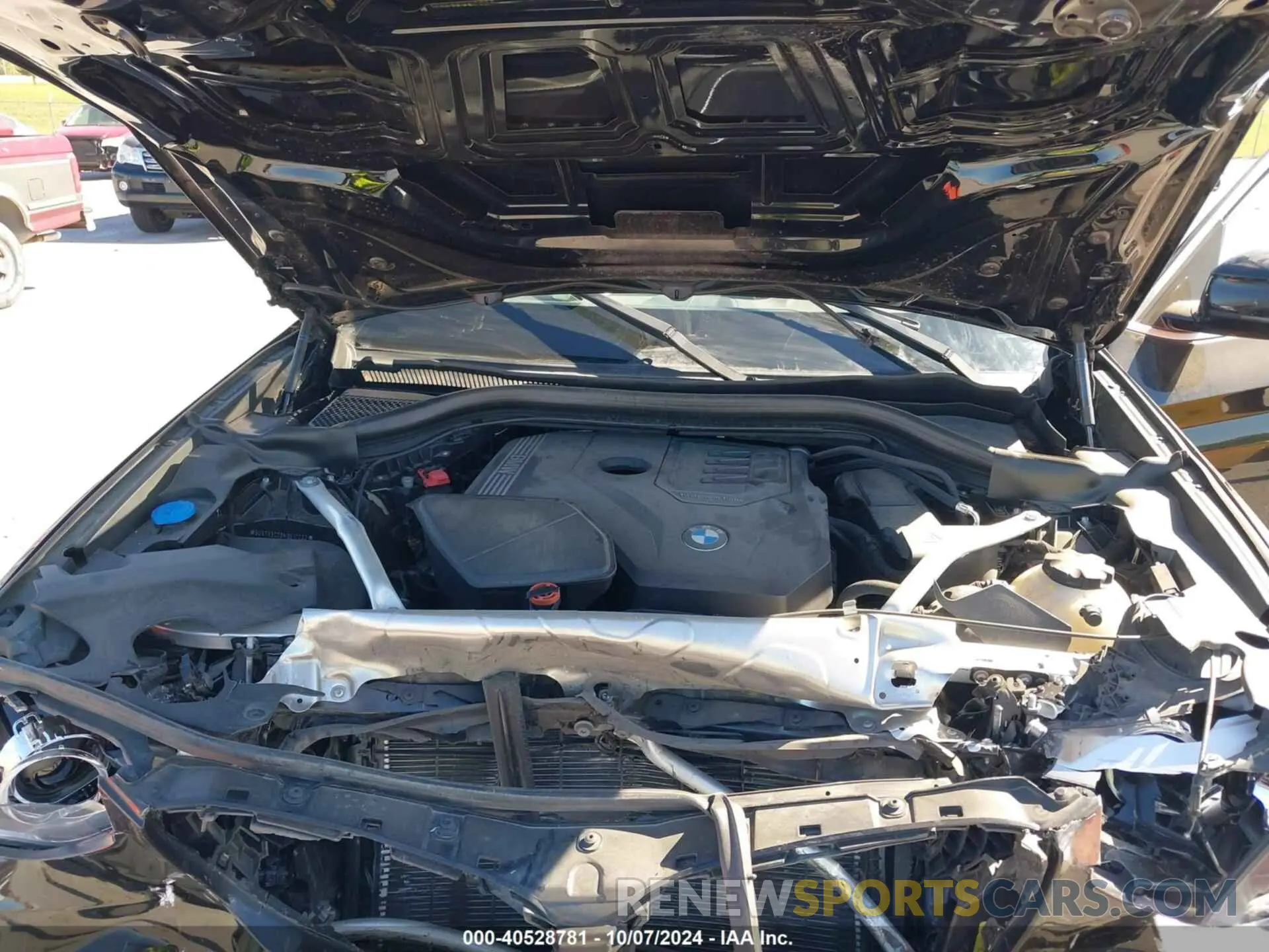10 Photograph of a damaged car 5UXTY5C09M9E17022 BMW X3 2021