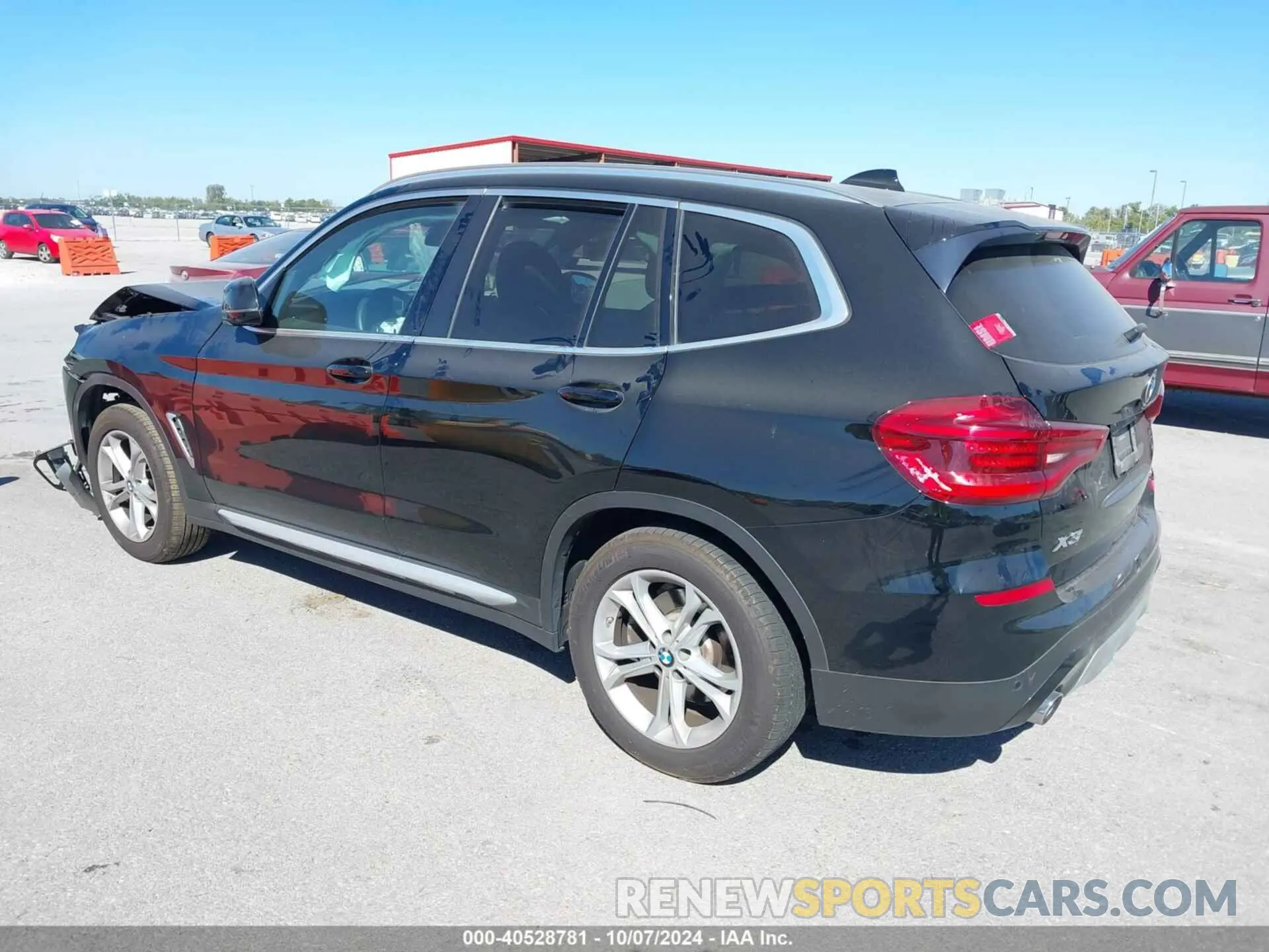 3 Photograph of a damaged car 5UXTY5C09M9E17022 BMW X3 2021