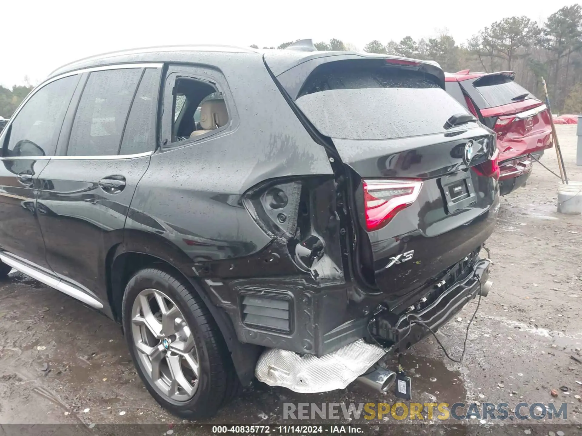 6 Photograph of a damaged car 5UXTY5C09M9F25818 BMW X3 2021