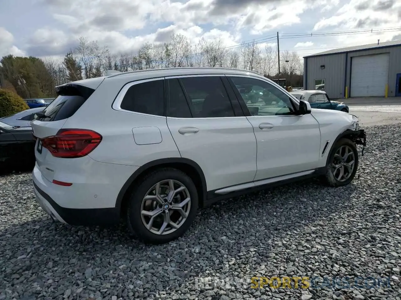 3 Photograph of a damaged car 5UXTY5C09M9F81905 BMW X3 2021