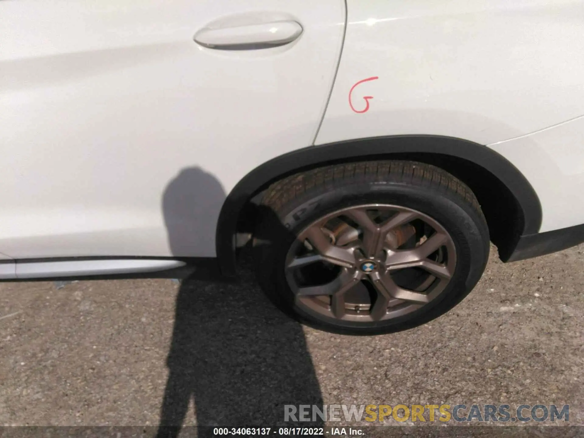 13 Photograph of a damaged car 5UXTY5C09M9H89461 BMW X3 2021
