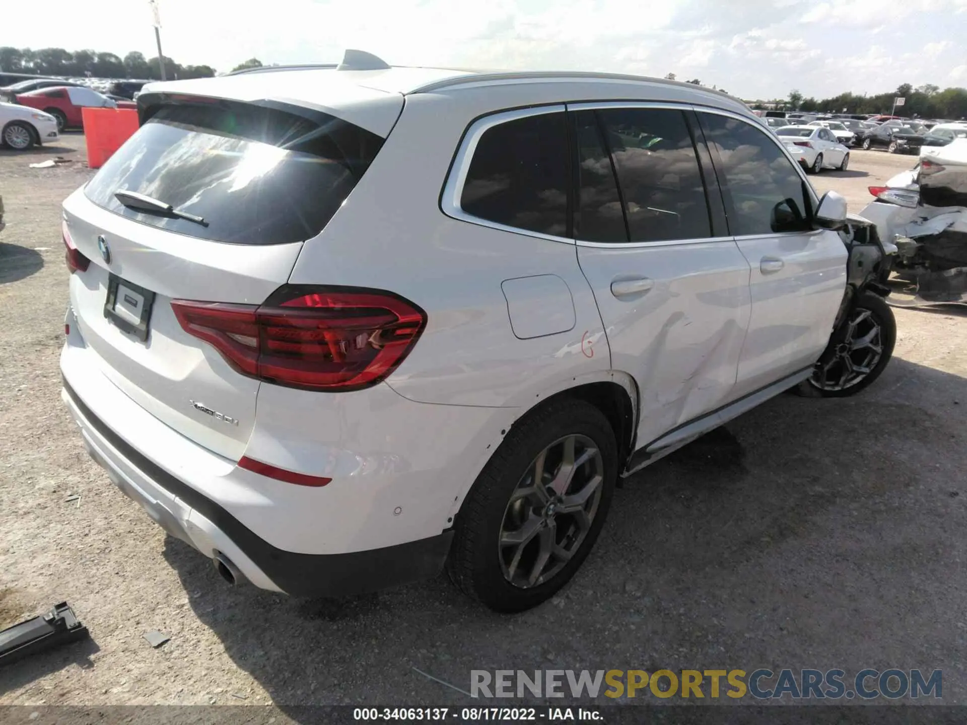 4 Photograph of a damaged car 5UXTY5C09M9H89461 BMW X3 2021